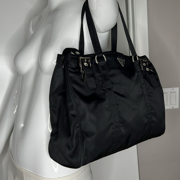 Prada Black Nylon Tessuto Lightly Structured Expandable Tote Bag - Picture 4 of 13